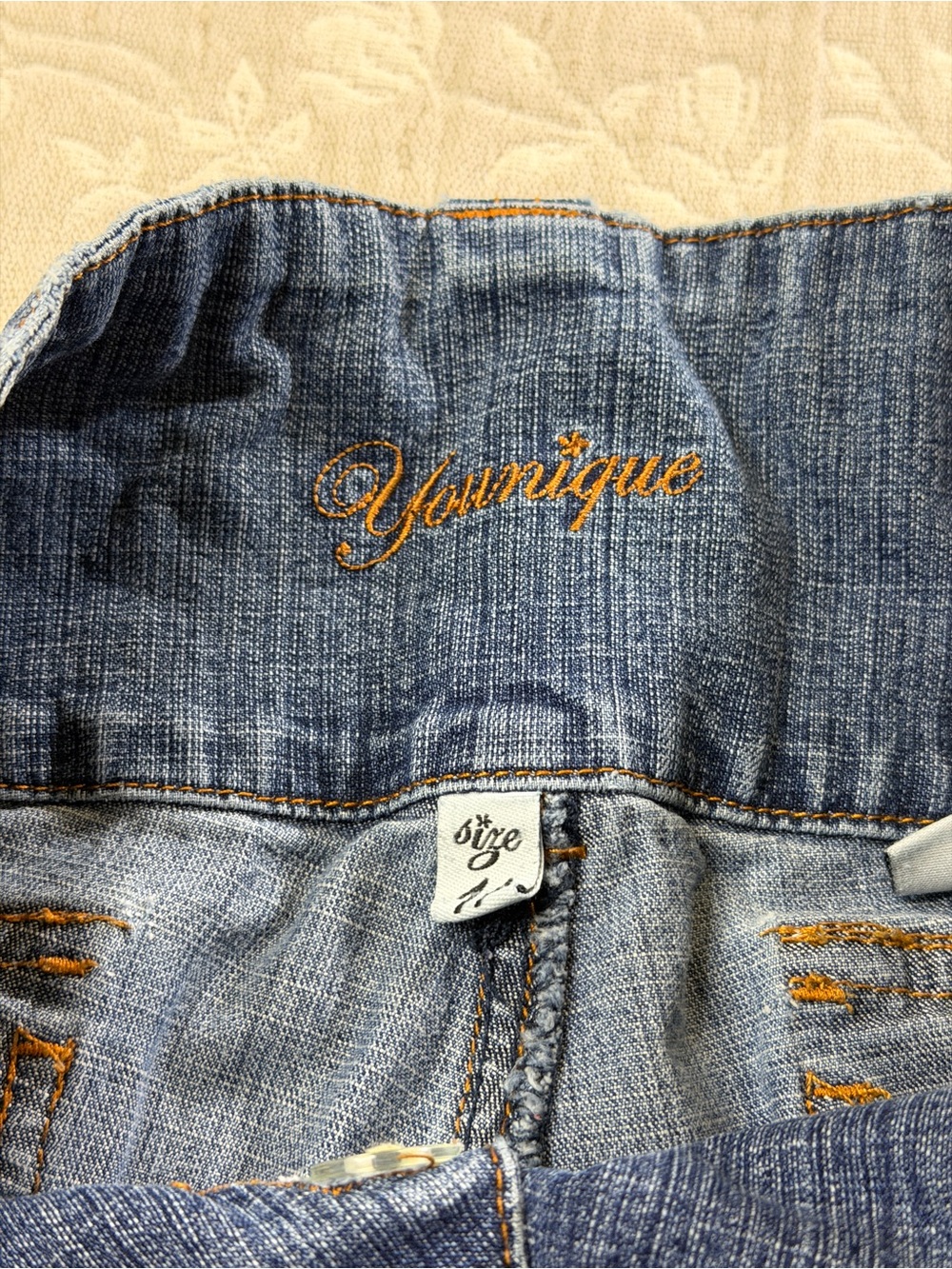 Younique Women's Low Rise Y2K Capri Jeans - Size 11 - Picture 5 of 11